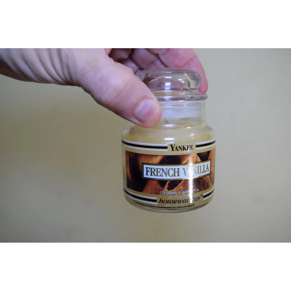 Yankee Candle French Vanilla Housewarmer Small Jar Candle 3.7oz 113812